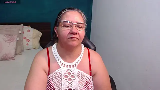 scaelettdubois online show from May 29, 1:25 am