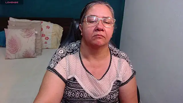 scaelettdubois online show from June 4, 10:27 pm