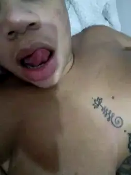 Snapshot of morenadabuceta chatting on December 5, 5:38 am morenadabuceta online show from December 5, 5:38 am