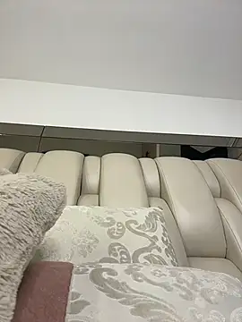 ALISSON FOXXX1 online show from February 14, 11:01 pm