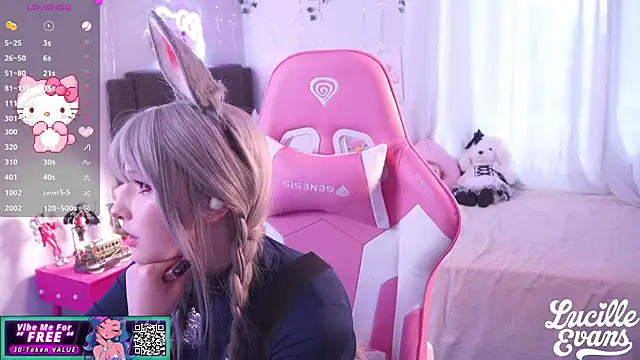 Snapshot of lucille_evans chatting on February 27, 6:13 am lucille evans online show from February 27, 6:13 am