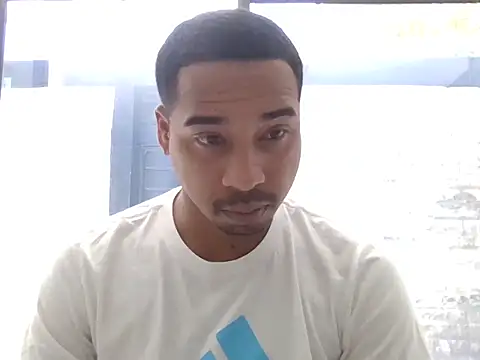 Snapshot of Juninho10c chatting on November 4, 4:39 pm Juninho10c online show from November 4, 4:39 pm