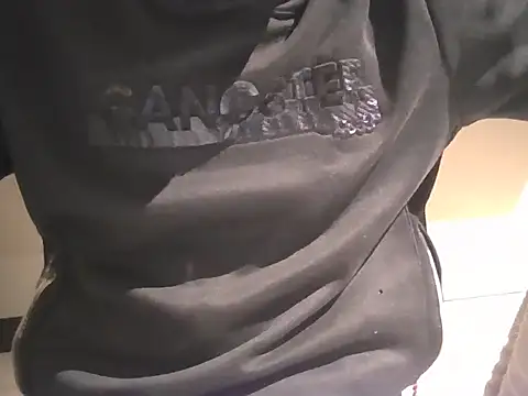 Snapshot of Juninho10c chatting on November 23, 11:59 pm Juninho10c online show from November 23, 11:59 pm