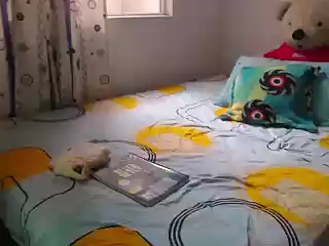 Snapshot of agatfox chatting on December 3, 3:44 pm agatfox online show from December 3, 3:44 pm