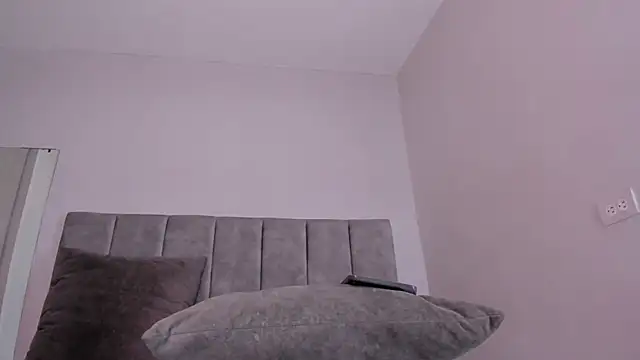 Snapshot of taylor_suxx chatting on October 31, 3:57 pm taylor suxx online show from October 31, 3:57 pm