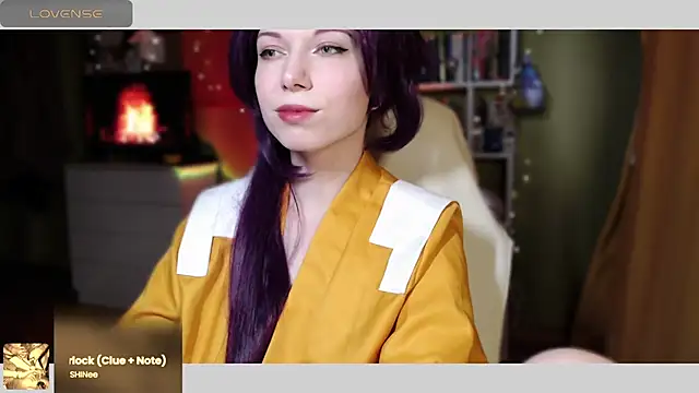 Snapshot of freya_sunny chatting on March 2, 5:23 am freya sunny online show from March 2, 5:23 am