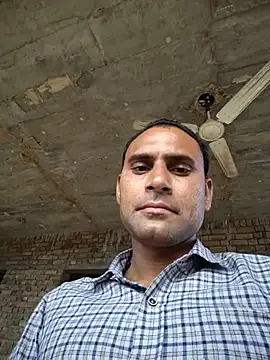 Snapshot of Maneeshpoppy chatting on July 3, 12:11 pm Maneeshpoppy online show from July 3, 12:11 pm