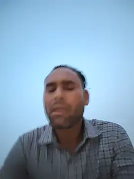 Snapshot of Maneeshpoppy chatting on July 9, 2:10 pm Maneeshpoppy online show from July 9, 2:10 pm