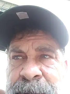 Snapshot of Peludo173317 chatting on November 4, 1:43 pm Peludo173317 online show from November 4, 1:43 pm