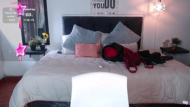 vaness weet online show from March 13, 5:50 pm