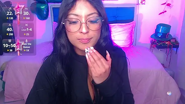 vaness weet online show from March 17, 11:32 pm