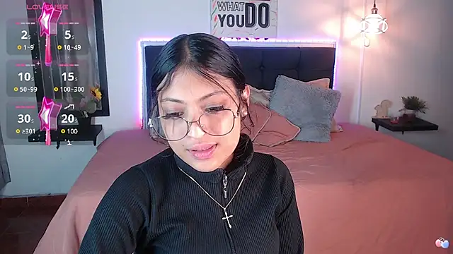 vaness weet online show from March 22, 4:15 pm