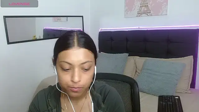 vaness weet online show from July 16, 6:58 pm