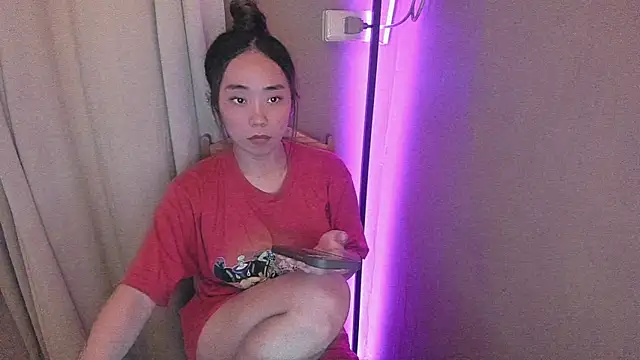 Snapshot of MissAyaCollins chatting on February 13, 3:29 am MissAyaCollins online show from February 13, 3:29 am