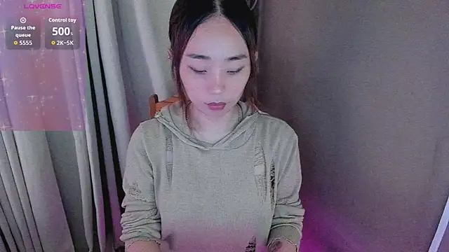 Snapshot of MissAyaCollins chatting on November 8, 12:22 am MissAyaCollins online show from November 8, 12:22 am