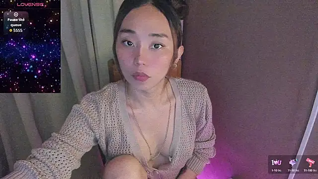 Snapshot of MissAyaCollins chatting on November 13, 6:12 am MissAyaCollins online show from November 13, 6:12 am