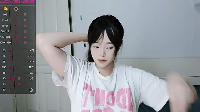 Snapshot of QiuPeiPeimmm chatting on October 4, 1:09 pm QiuPeiPeimmm online show from October 4, 1:09 pm