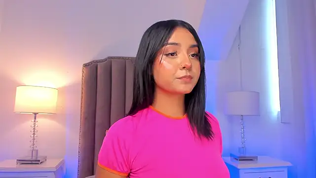 Emma Torres   online show from December 16, 3:43 pm
