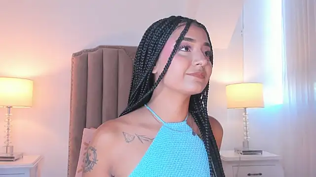 Emma Torres   online show from June 1, 12:40 pm