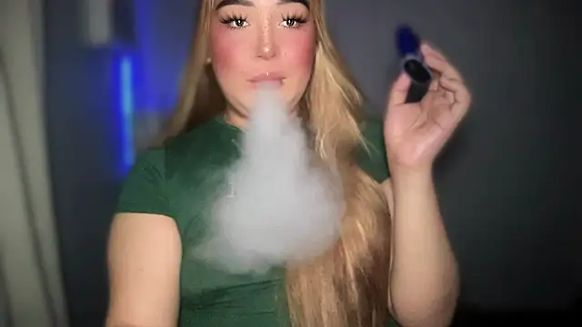 Snapshot of MissCataleyaxxx chatting on September 9, 3:17 am MissCataleyaxxx online show from September 9, 3:17 am