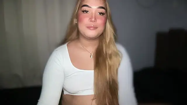 Snapshot of MissCataleyaxxx chatting on October 16, 1:34 pm MissCataleyaxxx online show from October 16, 1:34 pm