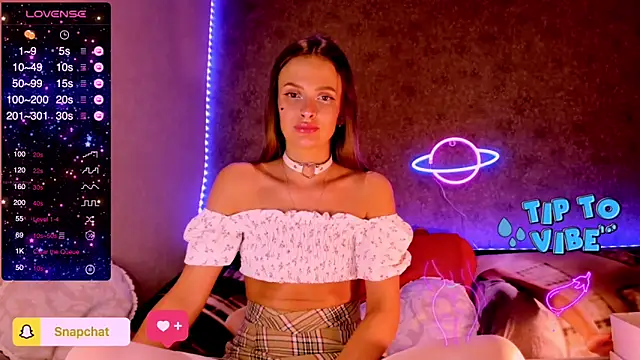 Snapshot of madina_taher chatting on January 26, 8:45 pm madina taher online show from January 26, 8:45 pm