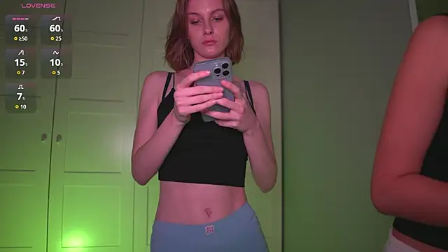 Snapshot of -JuicyMolly- chatting on October 7, 4:26 pm -JuicyMolly- online show from October 7, 4:26 pm