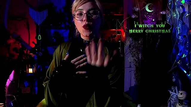 Scarlett Wanner online show from December 28, 7:43 pm