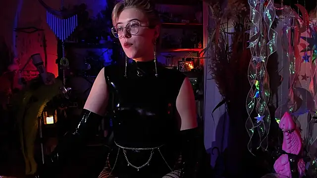 Scarlett Wanner online show from January 10, 8:15 pm