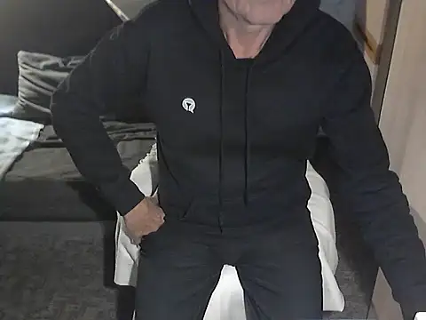 kiam471 online show from October 1, 5:41 pm