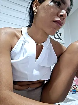 Doll Loren online show from September 24, 2:26 am