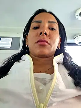 Doll Loren online show from October 20, 2:06 pm