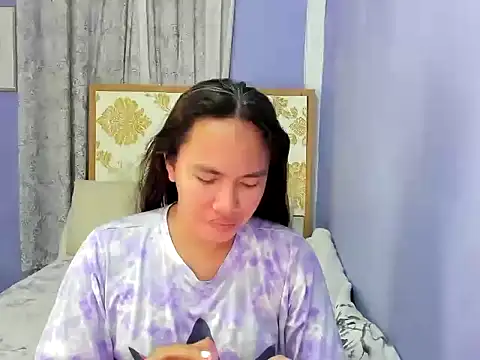 Snapshot of lady_kim_boner chatting on October 12, 5:50 am lady kim boner online show from October 12, 5:50 am