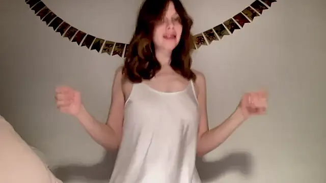 Snapshot of Nikki_Mimimi chatting on January 11, 1:22 pm Nikki Mimimi online show from January 11, 1:22 pm