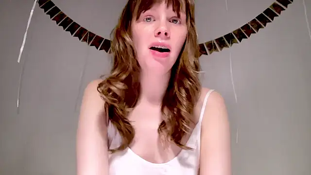 Snapshot of Nikki_Mimimi chatting on December 4, 10:02 am Nikki Mimimi online show from December 4, 10:02 am