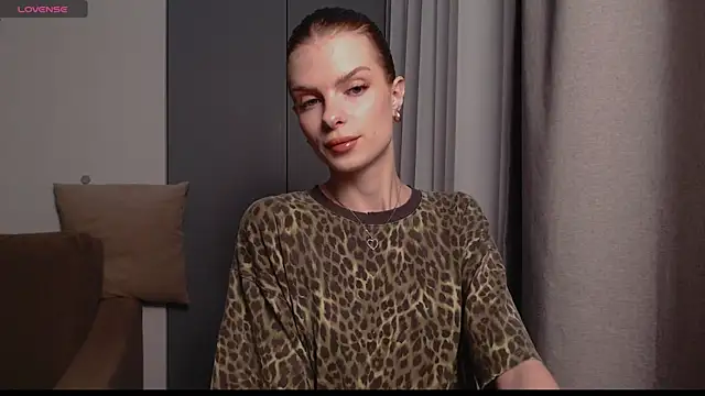 Snapshot of ly_lydia chatting on January 24, 3:54 am ly lydia online show from January 24, 3:54 am