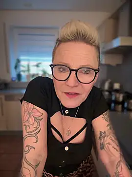 German Milf online show from January 23, 2:17 pm