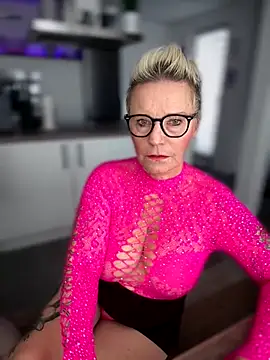 German Milf online show from October 8, 12:58 pm