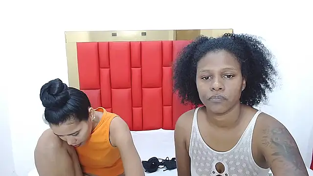 Snapshot of lizeth_keilyn chatting on March 13, 2:12 pm lizeth keilyn online show from March 13, 2:12 pm