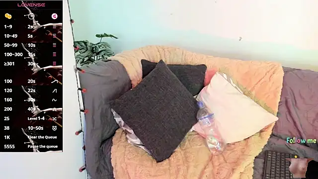 Snapshot of abigail_luna chatting on November 11, 7:14 pm abigail luna online show from November 11, 7:14 pm