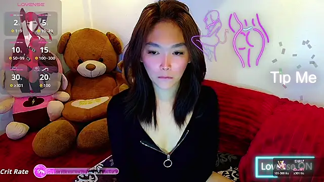 TR4NSCUTI3 online show from February 26, 4:22 am