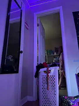 Cutiepiespanks online show from December 18, 7:09 pm