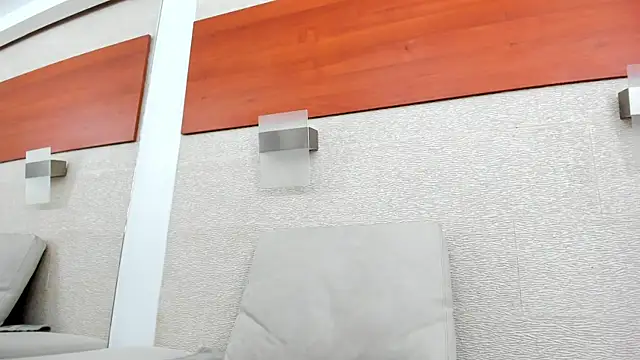 Snapshot of allice_green chatting on June 22, 3:25 am allice green online show from June 22, 3:25 am