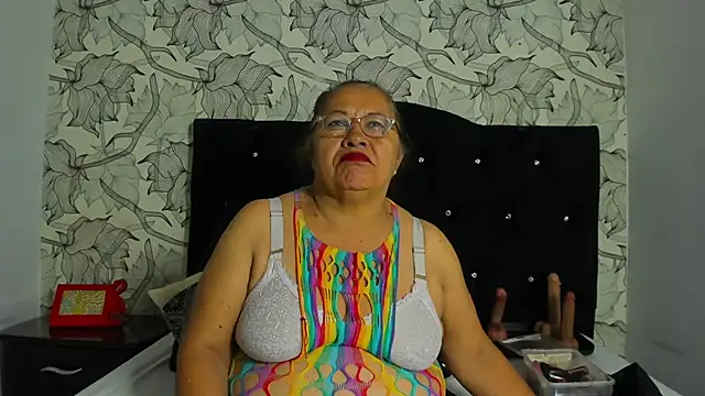 Keira Lennox online show from December 5, 11:41 am