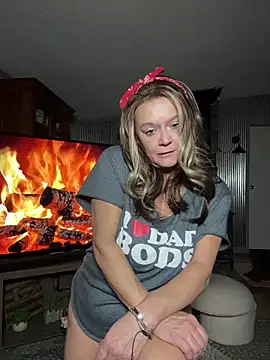 cowgirlc online show from February 11, 3:44 am