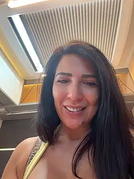 Snapshot of Cataleya80 chatting on May 5, 11:07 am Cataleya80 online show from May 5, 11:07 am