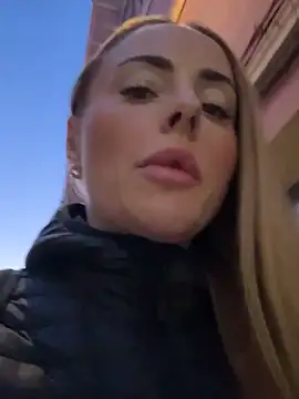 Snapshot of EmaSalis chatting on January 11, 5:18 pm EmaSalis online show from January 11, 5:18 pm