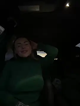 Snapshot of EmaSalis chatting on January 16, 5:12 pm EmaSalis online show from January 16, 5:12 pm