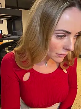 Snapshot of EmaSalis chatting on March 22, 4:15 pm EmaSalis online show from March 22, 4:15 pm