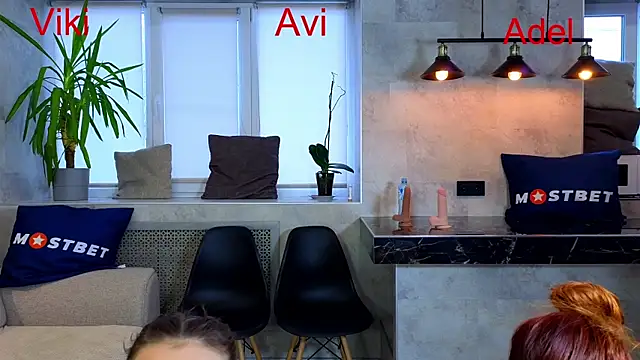 Misss Vikk online show from December 14, 9:40 am